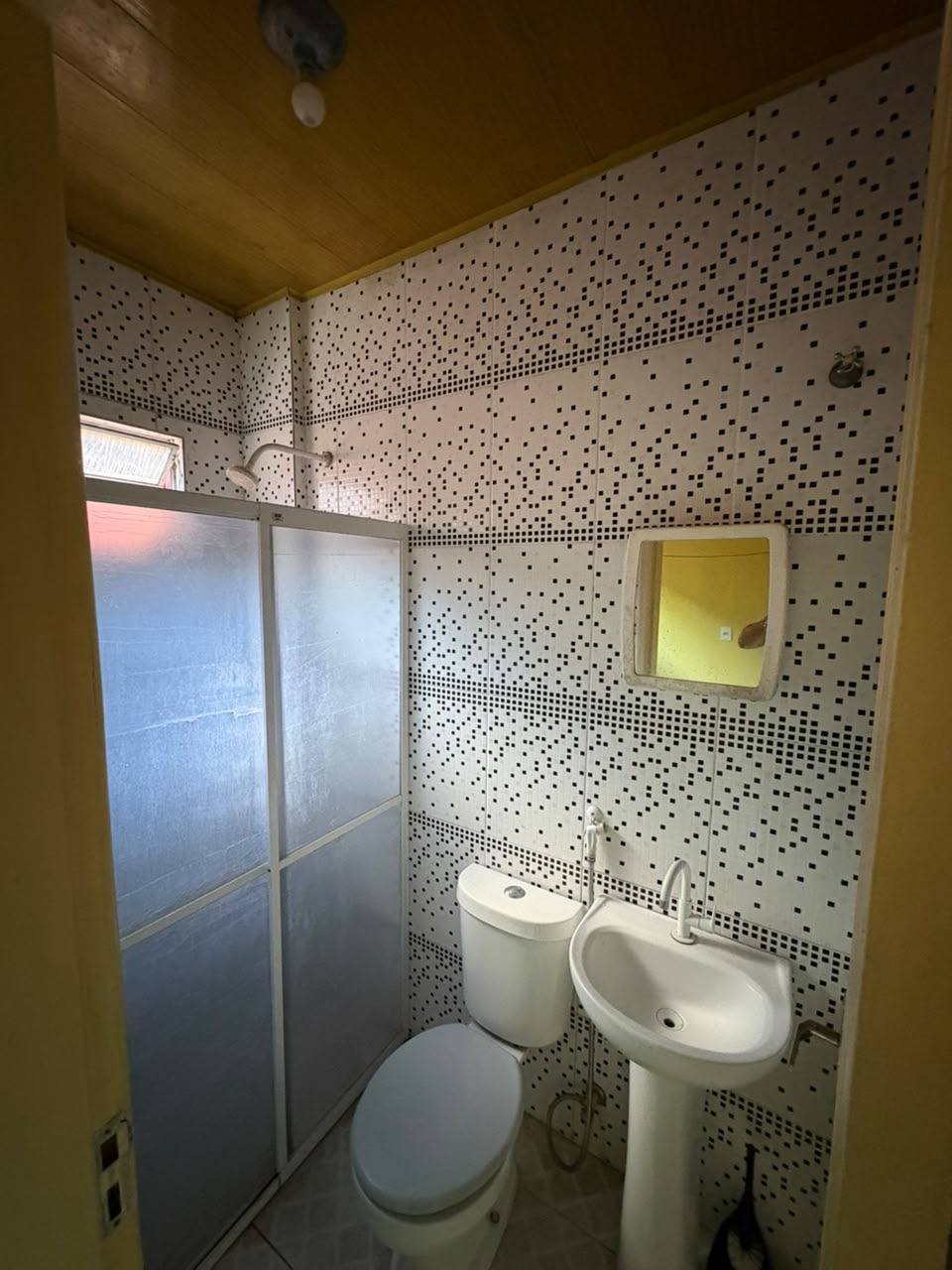 Alugo kitnet 