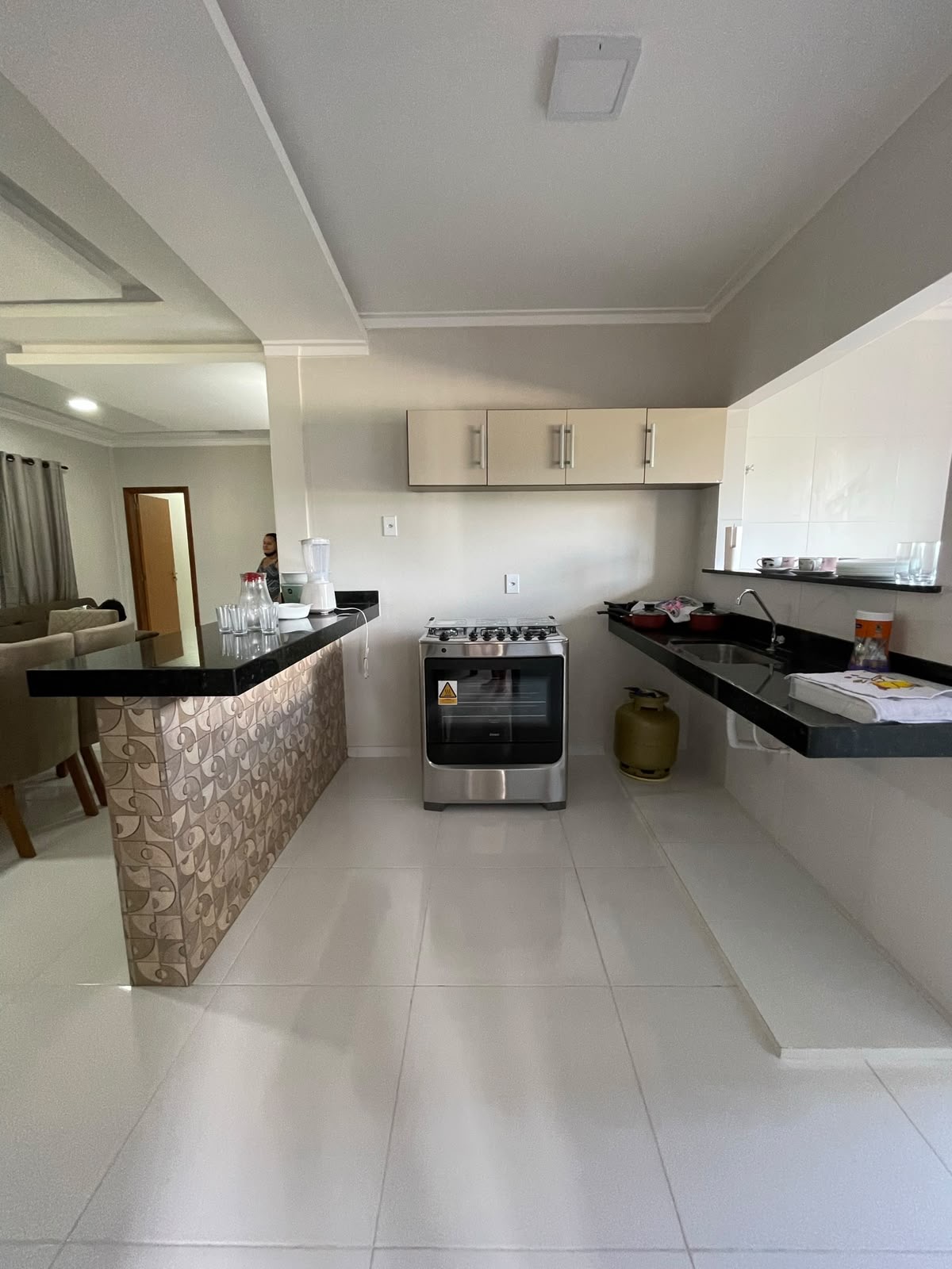 Alugo apartamento Atalaia contrato anual 