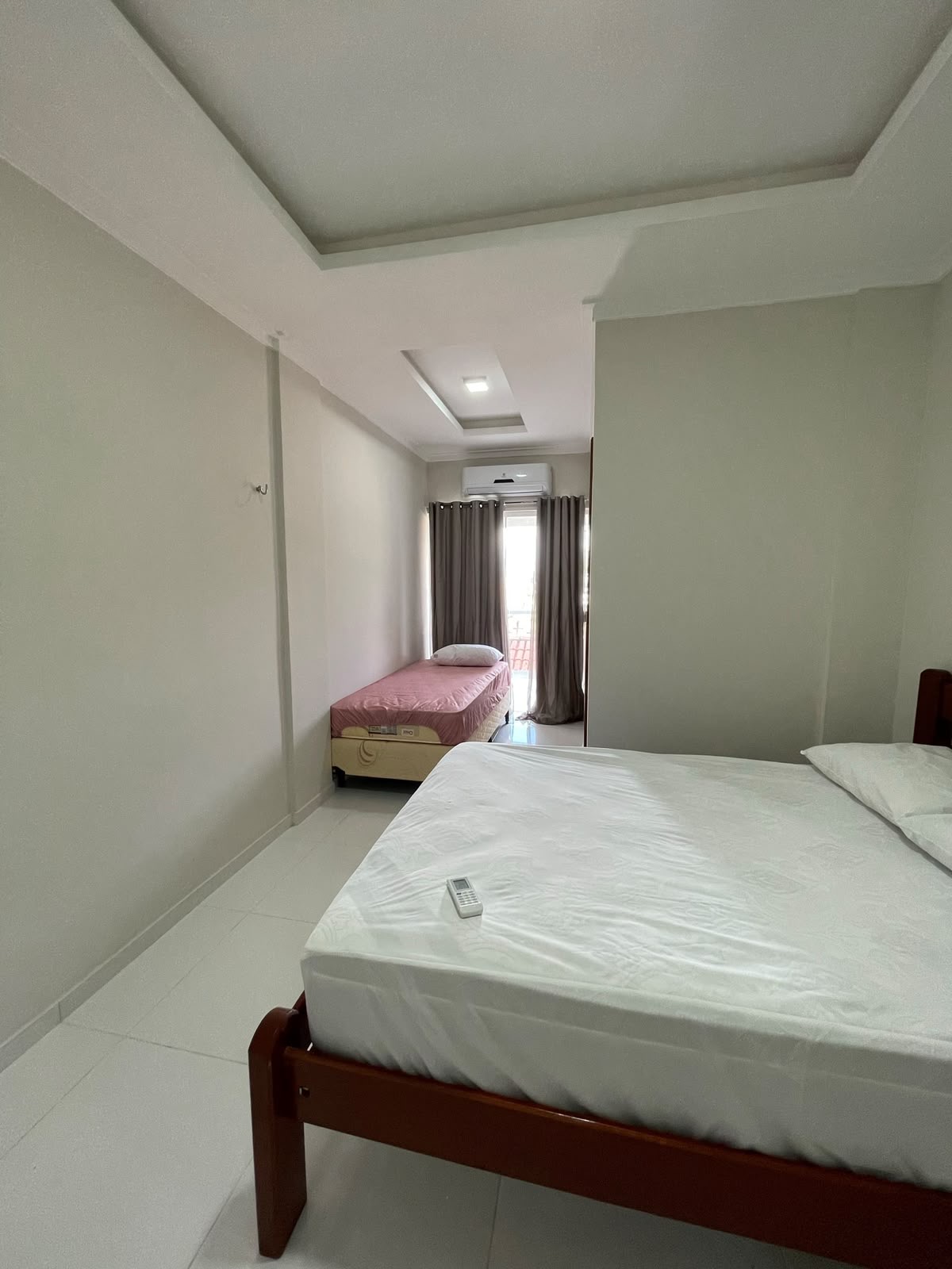 Alugo apartamento Atalaia contrato anual 