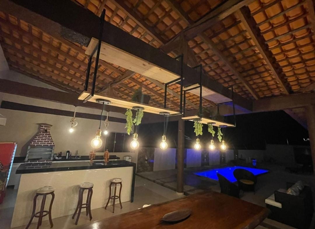Aluguel por temporada casa de alto padrão atalaia